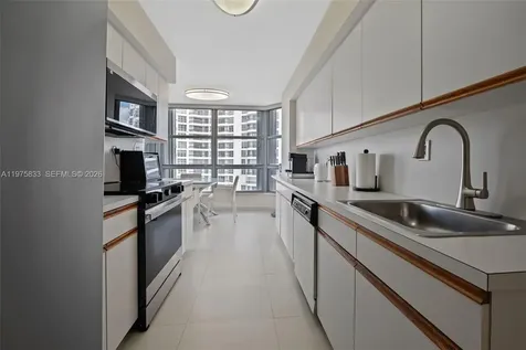 19101 NE 36th Court Aventura FL 33180