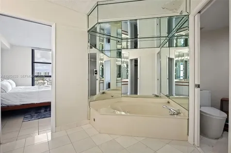 19101 NE 36th Court Aventura FL 33180