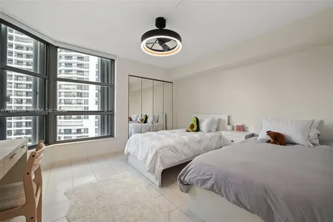19101 NE 36th Court Aventura FL 33180