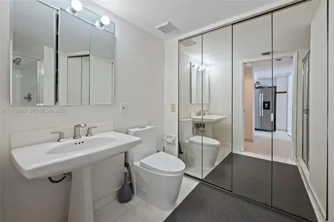 19101 NE 36th Court Aventura FL 33180