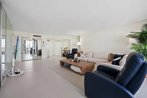 19101 NE 36th Court Aventura FL 33180