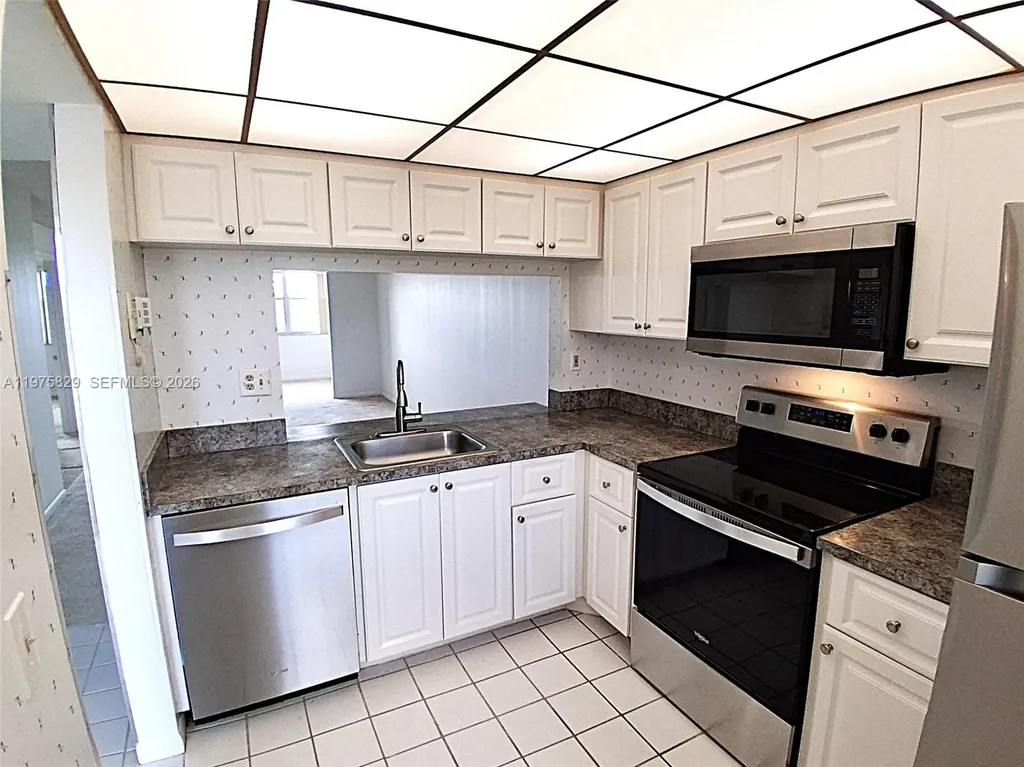 2635 NW 104th Avenue Sunrise FL 33322