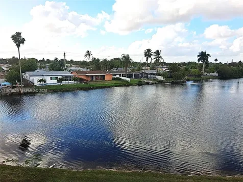 2635 NW 104th Avenue Sunrise FL 33322