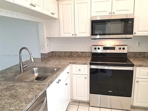 2635 NW 104th Avenue Sunrise FL 33322