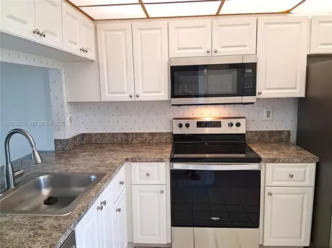 2635 NW 104th Avenue Sunrise FL 33322