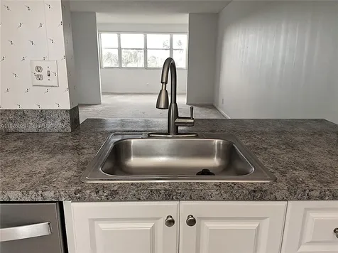 2635 NW 104th Avenue Sunrise FL 33322