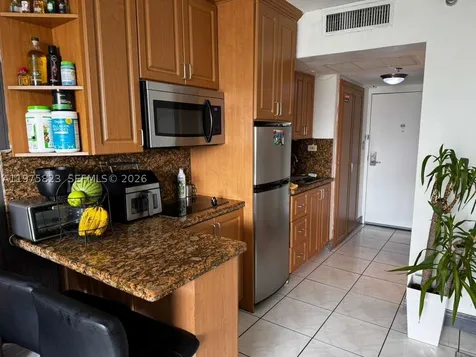 19201 Collins Avenue Sunny Isles Beach FL 33160