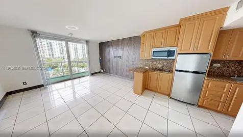 19201 Collins Avenue Sunny Isles Beach FL 33160