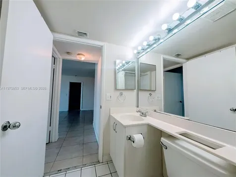 3300 NE 191st Street Aventura FL 33180