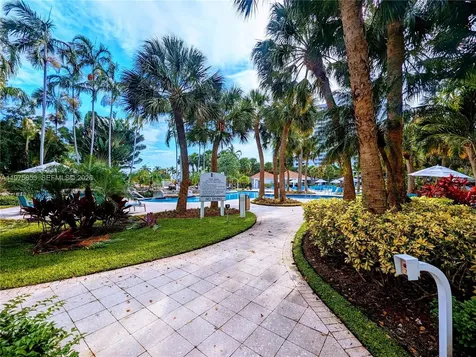 3300 NE 191st Street Aventura FL 33180
