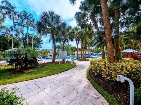 3300 NE 191st Street Aventura FL 33180
