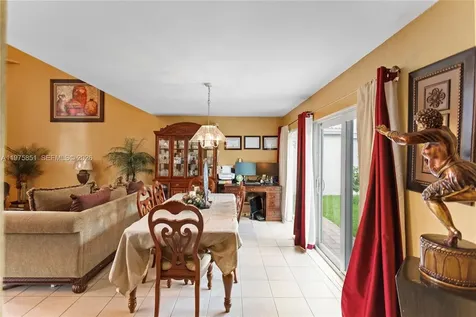1071 SW 101st Terrace Pembroke Pines FL 33025