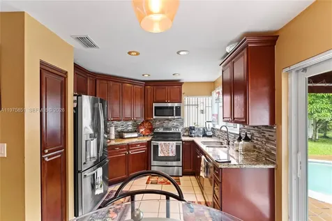 1071 SW 101st Terrace Pembroke Pines FL 33025