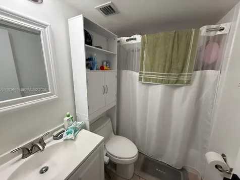 6255 Kendale Lakes Circle Miami FL 33183