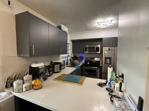 6255 Kendale Lakes Circle Miami FL 33183