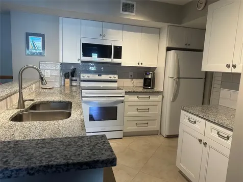 278 Village Boulevard Tequesta FL 33469