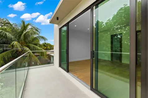66 NW 50th Street Miami FL 33127