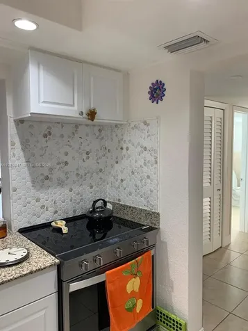 329 SE 3rd Street Hallandale Beach FL 33009