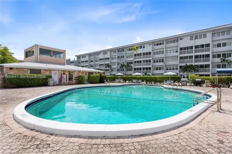 329 SE 3rd Street Hallandale Beach FL 33009