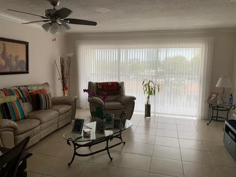 329 SE 3rd Street Hallandale Beach FL 33009