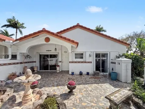 15390 SW 76th Terrace Miami FL 33193