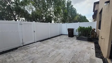 10219 W 32nd Lane Hialeah FL 33018