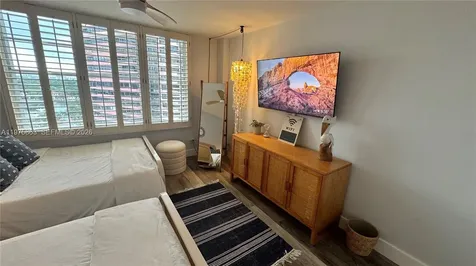 5161 Collins Avenue Miami Beach FL 33140