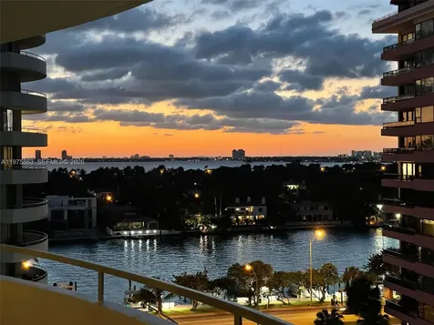 5161 Collins Avenue Miami Beach FL 33140