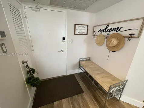 5161 Collins Avenue Miami Beach FL 33140