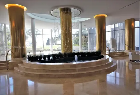 5161 Collins Avenue Miami Beach FL 33140