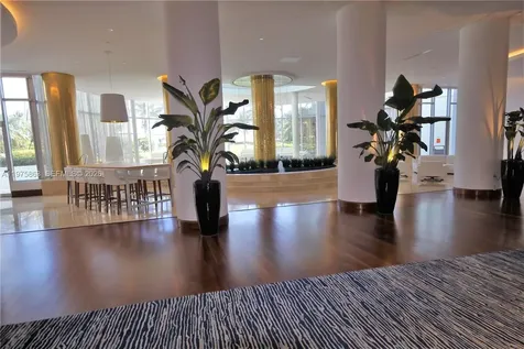 5161 Collins Avenue Miami Beach FL 33140
