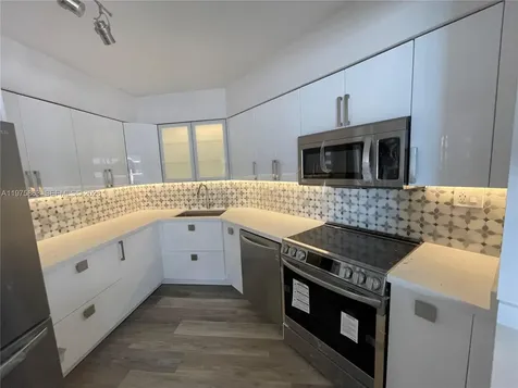 5161 Collins Avenue Miami Beach FL 33140