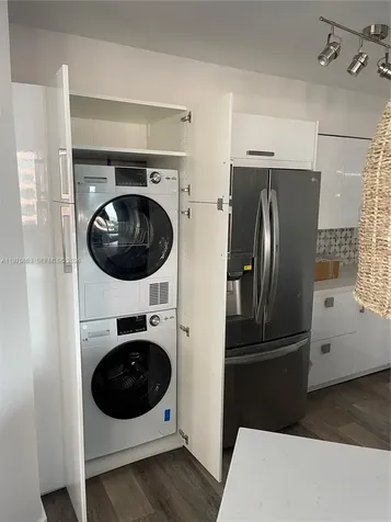 5161 Collins Avenue Miami Beach FL 33140