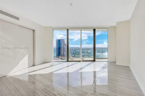 18975 Collins Avenue Sunny Isles Beach FL 33160