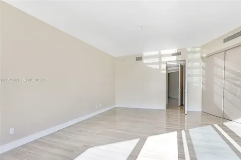 18975 Collins Avenue Sunny Isles Beach FL 33160