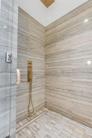 18975 Collins Avenue Sunny Isles Beach FL 33160