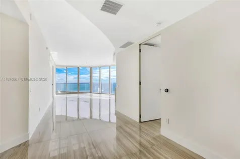 18975 Collins Avenue Sunny Isles Beach FL 33160