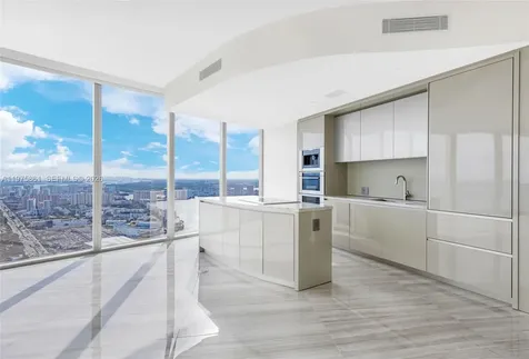 18975 Collins Avenue Sunny Isles Beach FL 33160