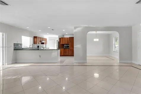 8700 SW 64th Avenue Pinecrest FL 33156