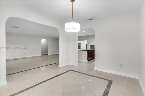 8700 SW 64th Avenue Pinecrest FL 33156