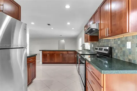 8700 SW 64th Avenue Pinecrest FL 33156