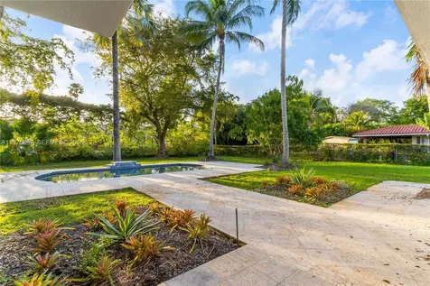 8700 SW 64th Avenue Pinecrest FL 33156