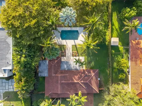 8700 SW 64th Avenue Pinecrest FL 33156