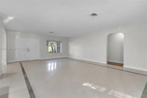 8700 SW 64th Avenue Pinecrest FL 33156