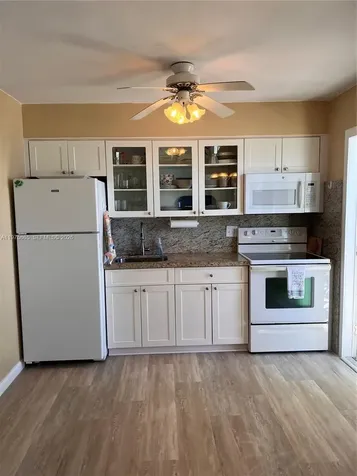 2600 N Surf Road Hollywood FL 33019