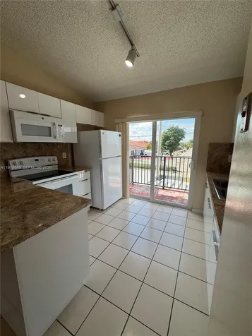 7603 W 29th Lane Hialeah FL 33018