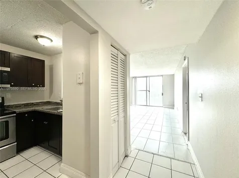 484 NW 165th Street Road Miami FL 33169