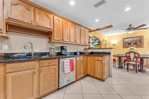 7811 NW 47th Street Lauderhill FL 33351