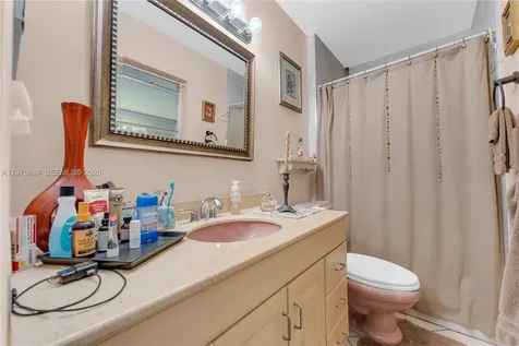 7811 NW 47th Street Lauderhill FL 33351