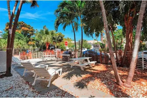 1000 7th Street Miami Beach FL 33139